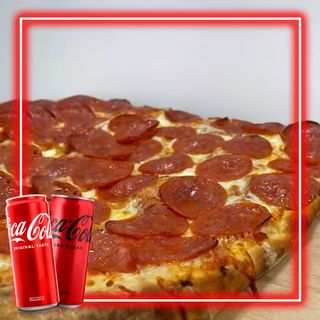 Пица Пеперони (1200гр.) + 2 бр. Coca-Cola (330мл)