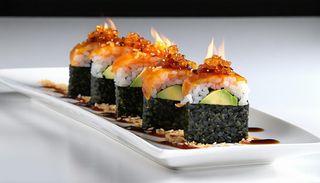 Uramaki spicy tuna flambè roll - 8 pezzi