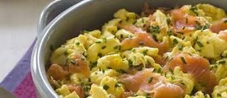 Salmón, Huevos Y Puerros