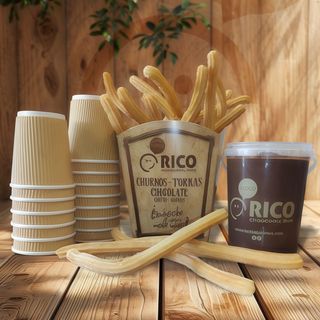 1 litro de chocolate caliente + 30 churros