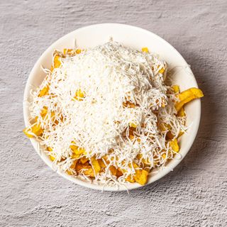 Пържени картофи със сирене