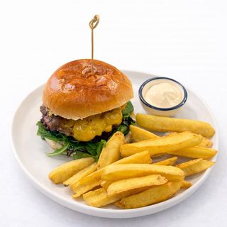 Burger Pollo Crujiente Con Patatas