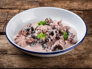 Восьминіг бебі у вершковому соусі (200g)