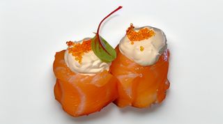 Gunkan sake Philadelphia