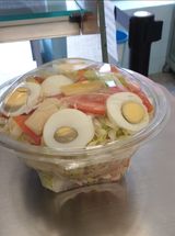 Ensalada Mixta Con Huevo Y Atún (1000 cc)