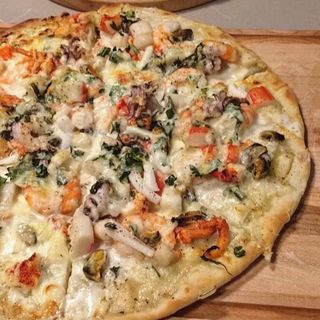 Meduim pizza La Quattro Stagioni