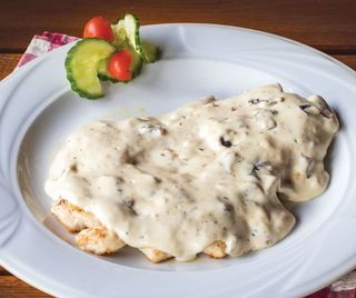 Piept de pui cu sos gorgonzola