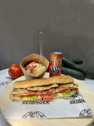 Punjeno pileće belo + mix knedle + ivi 0.33