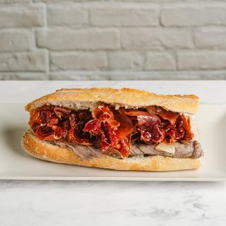 Bocadillo más Bebida