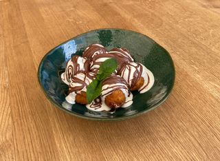 Papanași cu smântână și Nutella