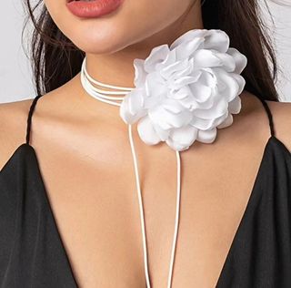 Чокер Цветок Крупный Белый