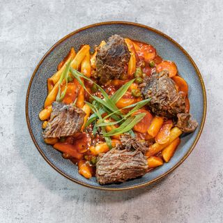 Tteobokki policzki wieprzowe