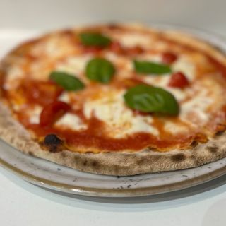 Pomodorini e basilico