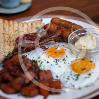 Hash Brown, Eggs and Toast