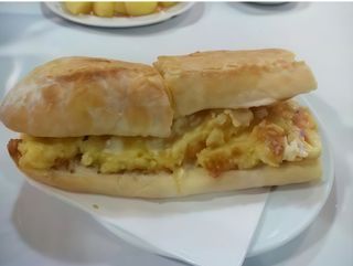 Bocadillo Tortilla Especial