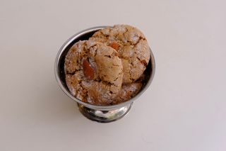 ნუშის ორცხობილა 1ც