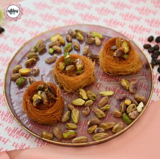 Թռչնաբույն Հալեպի Պիստակով 1 Բաժին (2 Կտոր)