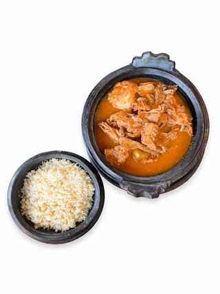 Kédjénou Poulet & Attiéké Ou Riz