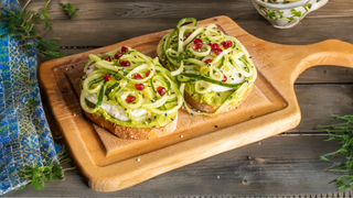 Avocado & egg toast