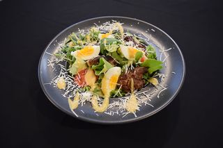 Salată cu ficat de pui