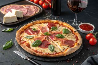 Pizza Mica  Prosciuto