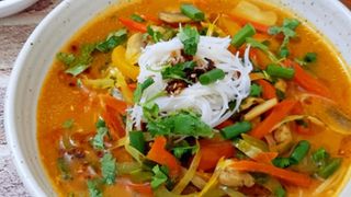 Veg thukpa