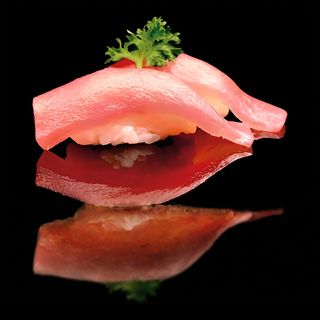 138 Nigiri tonno - 2 pezzi