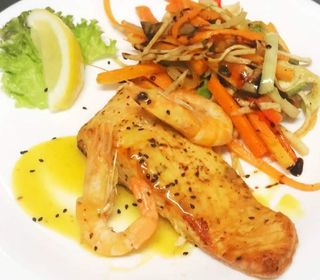 Somon în sos de citrice