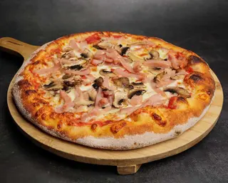 Pizza Prosciutto Funghi 