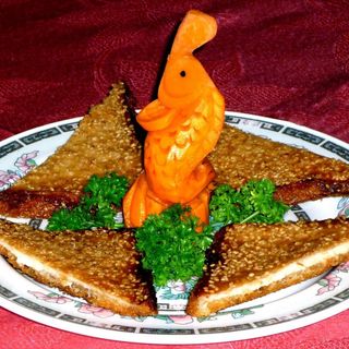 Tostada Con Gambas Y Sésamo