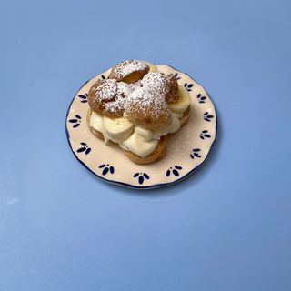 ეკლერი ბანანით /Eclair with banana