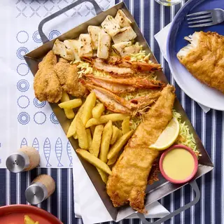 Reel Love Platter