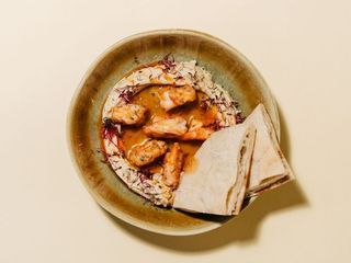 Хумус з креветками