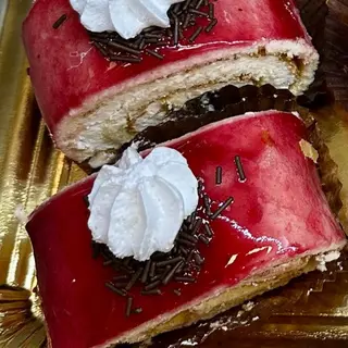 PASTEL BIZCOCHO DE FRESA 