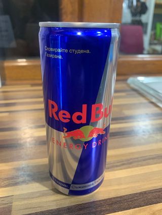 Red Bull Energy Drink (330мл)
