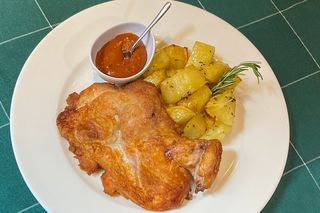 Galletto nostrano disossato piccante con patate