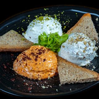 Трио гръцки разядки (240гр)