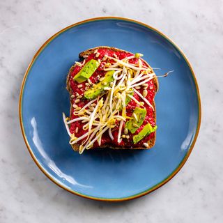 Beetroot toast