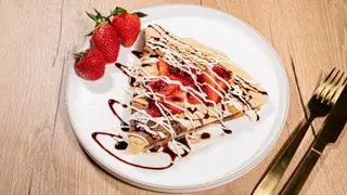 Clatita cu Nutella si un fruct la alegere
