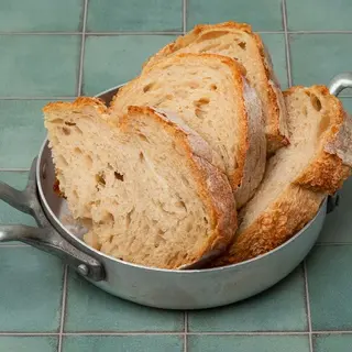 Pane artigianale ai cereali