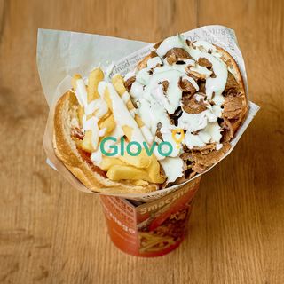 Kebab w bułce z serem