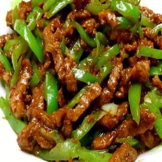 Ternera Con Pimientos Verdes