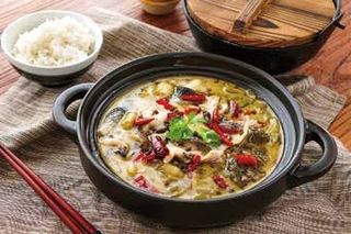 137. Stufato di pesce con verdure sott'aceto