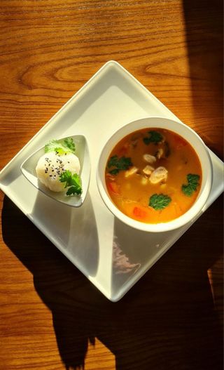 Суп Том ям з креветкою