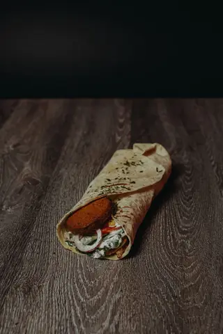 Falafel tortilla