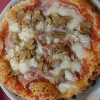 Pizza cotto e funghi