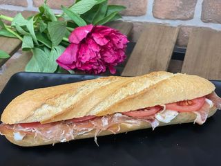 Сандвич с Хамон