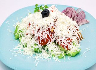 Селска салата (450г)