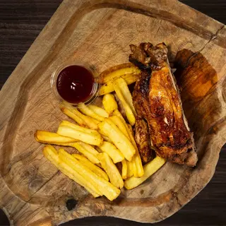 MEDIO POLLO ASADO BBQ con patatas fritas