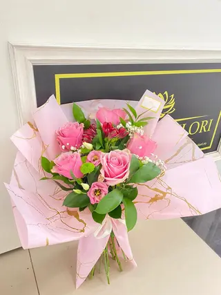Buchet cu trandafiri roz b89